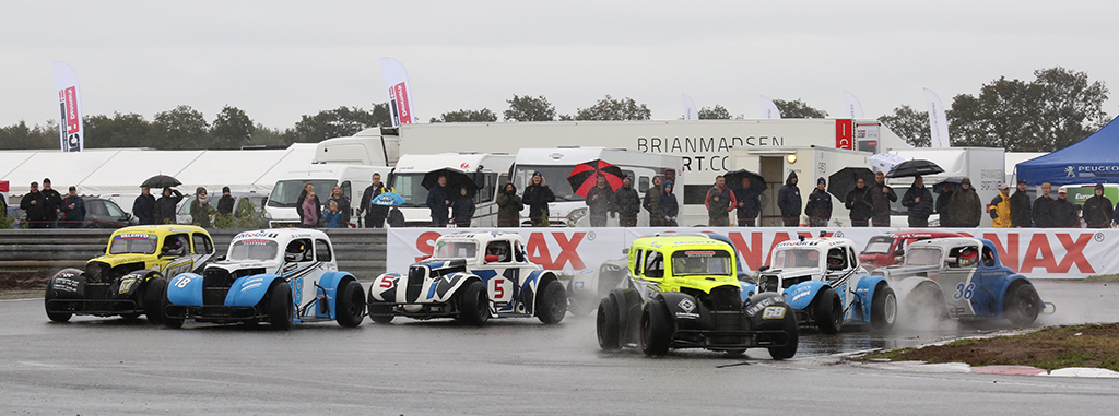 Mads Panik i front.
(Foto: Motorsporten.dk)